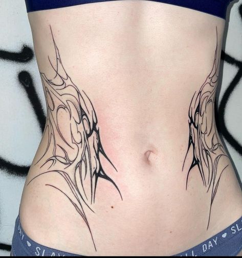 Cybersigilism Waist Tattoo, Cybersigilism Tattoo Stomach, Symetric Tattoo Stomach, Cybersigilism Tattoo Back Design, Tattoo Belly Women, Full Stomach Tattoo Woman, Waist Tattoo Ideas, Side Waist Tattoo, Symmetrical Stomach Tattoo