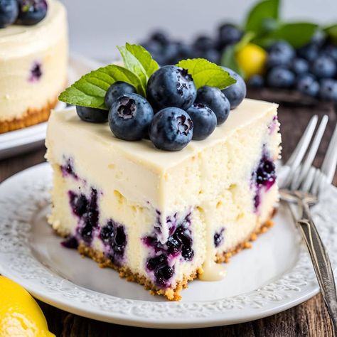 Lemon Blueberry Cheesecake Cake, Blueberry Cheesecake Cake, Chesse Cake, Lemon Blueberry Cake, Blueberry Filling, Lemon Blueberry Cheesecake, Lemon Frosting, Cheesecake Lovers, Blueberry Lemon Cake