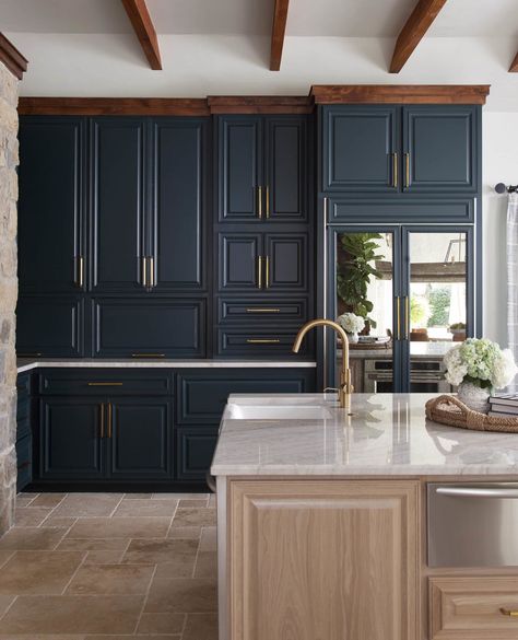 Designer-Approved Alternatives To Shaker Cabinetry - bandddesign.com Outdated Kitchen Cabinets, Outdated Kitchen, Update Kitchen Cabinets, Inset Cabinetry, Raised Panel Cabinets, Inset Cabinets, Shaker Style Cabinets, Kitchen Range Hood, All White Kitchen