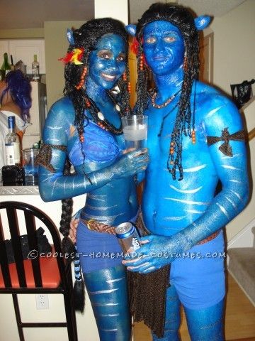 After seeing the Avatar movie and absolutely loving it, my friend and I decided we HAD to dress up as Avatars for halloween. There were alot of full Halloween Couple Costumes, Avatar Halloween, Funny Couple Halloween Costumes, Halloween Couple, Couple Costumes, Hallowen Costume, Cute Couple Halloween Costumes, Homemade Costumes, Creative Costumes