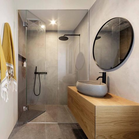 Rye Residence by Urban Angles Groutless Bathroom, Stylish Bathroom Design, Bathroom Mirror Design, Simple Bathroom Designs, Mold In Bathroom, Bathroom Images, Bathroom Design Ideas, Trendy Bathroom, Bathroom Spa