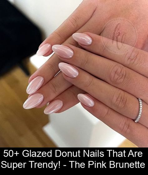 If you've been searching for new nail art trends over the last couple of months chances are you've come across glazed donut nails. A trend that has taken nail salons by storm due to Hailey Bieber. Glazed donut nails first made their mark at the Met Gala in May 2022, with Hailey Beiber gracing the Hailey Bieber Glazed Donut Nails, Afro Hairstyles Women, Pink Brunette, Glazed Donut Nails, Donut Nails, Glazed Donut, Almond Nail, Wedding Nails Design, Donut Glaze