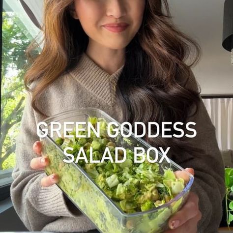 Kylie, MS, RD, LDN | Dietitian | Episode 6 of realistic nutrition tips While many people actually like salads, most are put off by the preparation involved. Prepping a… | Instagram Nutrition By Kylie, Veggie Chopper, Wfpb Recipes, Vegetable Chopper, Amazon Storefront, Chopped Salad, Nutrition Tips, Many People, A Bowl