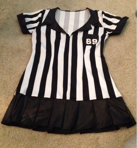 Referee Halloween Costumes, Referee Costume Womens, Referee Costume, Core Clothes, Costume Inspo, Halloween Costume Outfits, Costume Outfits, Costume Ideas, Halloween Costume