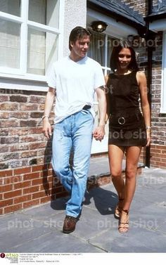 #USA Posh And Becks, David Beckham Style, The Spice Girls, Victoria And David, Victoria Beckham Outfits, David And Victoria Beckham, Posh Spice, Victoria Beckham Style, Posh Style