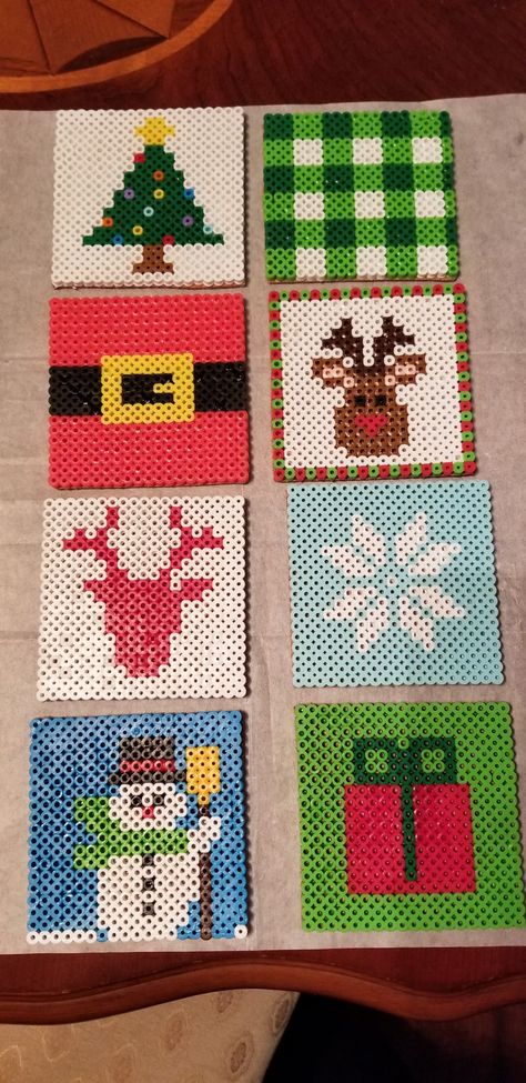 Perler Bead Christmas Coasters, Melty Beads Ideas Christmas, Perler Bead Art Christmas, Perler Beads Christmas Coasters, Cute Perler Bead Coasters, Melty Bead Coasters, Pisla Ideas Christmas, Perler Bead Tissue Box Cover, Peeler Bead Ideas Christmas