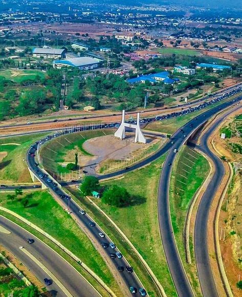 City Scape Photography, Nigeria Independence Day, Nigeria Independence, Nigeria Travel, Community Places, Nigerian Culture, Countries In Africa, Abuja Nigeria, Souvenir Ideas