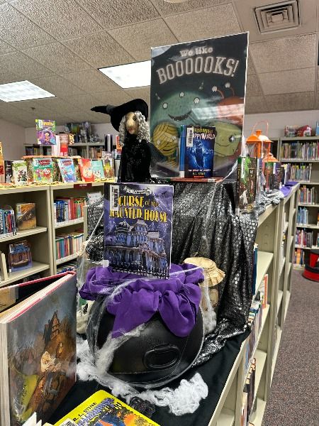 October book display idea! #spooky #bookdisplay #books #pubiclibrary #library #reading #fakewebs #spider #witch #halloween #octoberbooks October Book Display Ideas, October Book Displays, Halloween Library Displays, Spooky Library Displays, Spooky Book Display Library, October Books, Library Displays, Book Display, Books