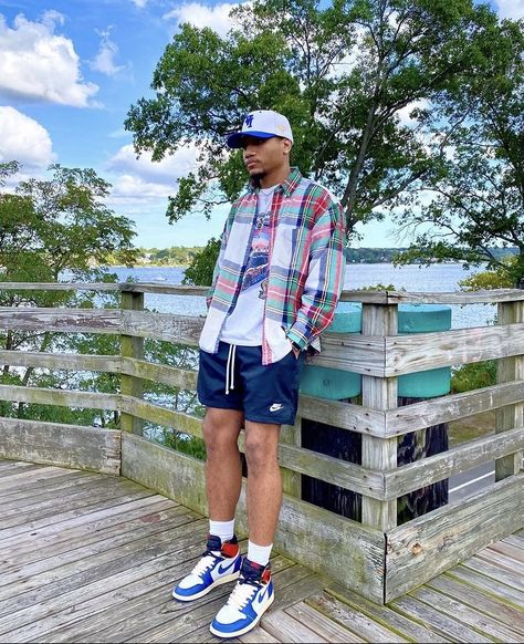 Nike Shorts Outfit Men, Flannel With Shorts, Hypebeast Outfits, Air Jordan Outfit, Men Streetwear Fashion, Yeezy Outfit, Air Jordan 1 Outfit, Drippy Outfit, Mens Shorts Outfits