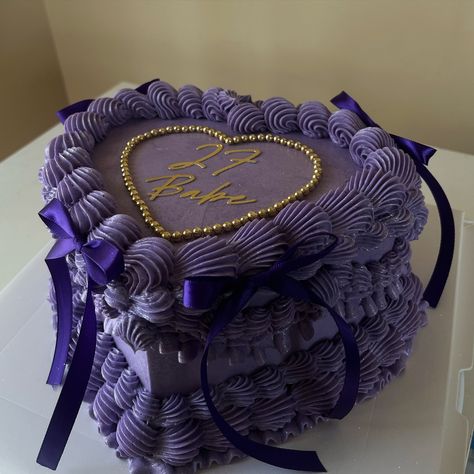 27 Babe💜✨ Cake details: 2 layer 6 inch heart cake #yyccakes #purpleheartcake #heartcakesofinstagram #yycheartcakes #cakedecorating #cakedesign #explorepage 6 Inch Heart Cake, Purple Heart Cake, Purple Birthday Party Ideas, Birthday Cake Purple, Birthday Plan Ideas, Purple Cakes Birthday, Purple Birthday Party, Shaped Cakes, Sweet Sixteen Birthday Party Ideas