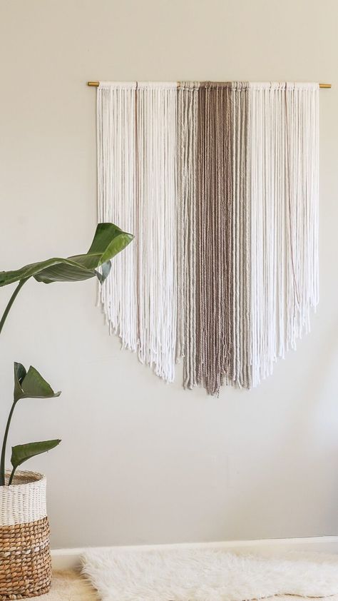 Tapestry Tutorial, Diy Home Decor For Apartments, Pola Macrame, Kura Bed, Diy Decoracion, Yarn Wall Art, Diy Boho Decor, Diy Wand, Yarn Wall