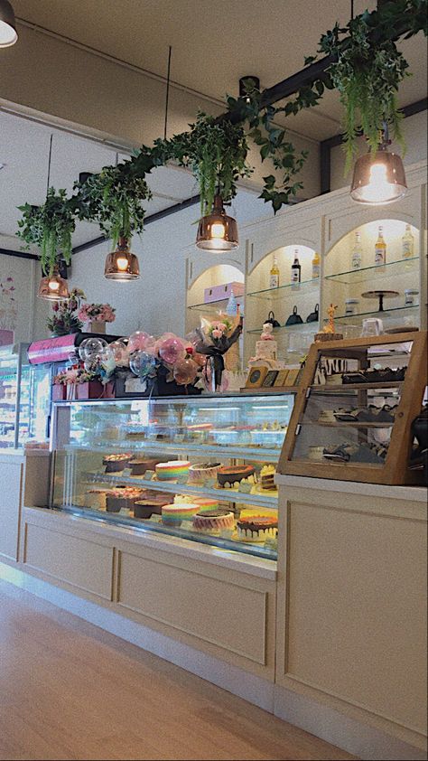 English Bakery Interior, Asian Bakery Aesthetic, Terengganu Aesthetic, Bakery Shop Aesthetic, Small Bakery Shop, Indian Bakery, Asian Bakery, Cake Shop Design, Terengganu Malaysia