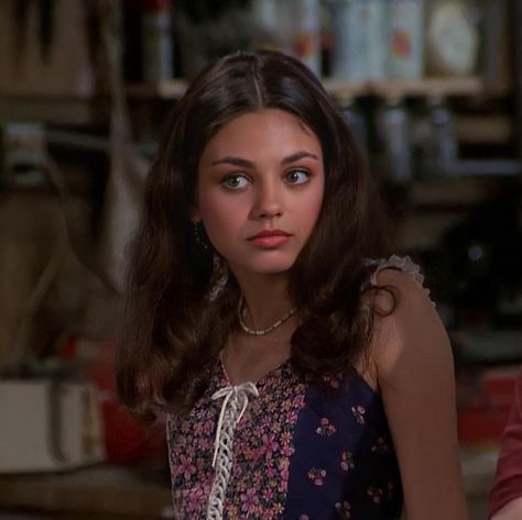 That 70s Show Outfits, 70s Show Outfits, Jackie Burkhart Outfits, Jackie That 70s Show, Jackie Burkhart, 70s Show, 70 Show, That 70s Show, Mila Kunis