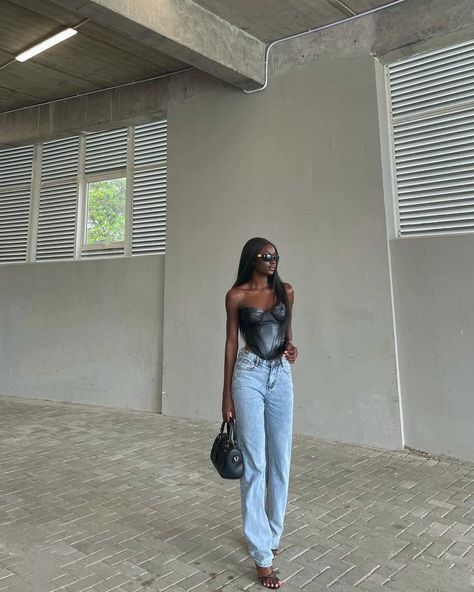 E N I O L A 🖤 on Instagram: “Comot body jor 🥰@fashionnova” Tall Girl Outfits Black Women, Girl Outfits Black Women, Jean Ideas, Tall Girl Outfits, Outfits Black Women, Streetwear Girl, Corset Tops, Fashion Mood Board, Instagram Feed Ideas