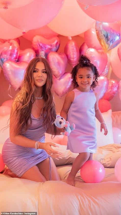 Khloe And True, Kim Khloe Kourtney, Jenner Kids, True Thompson, Dream Kardashian, Kloe Kardashian, Khloe K, Celebrity Children, Kardashian Jenner Family