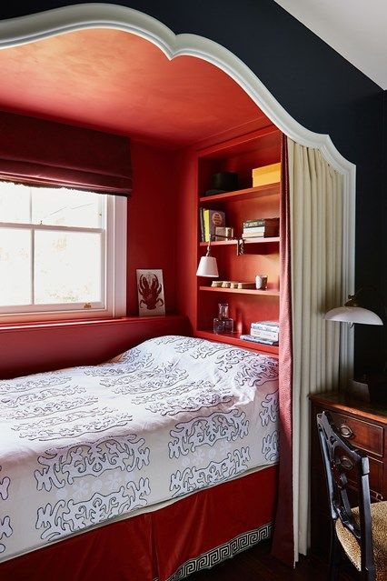 this built-in niche bed with shelves & curtain is painted in 'Drummond' by Little Greene, and the dark blue exterior in Dulux '90BG 10067'. Small space and bedroom design ideas. Nook Bed, Alcove Bed, Bed Nook, Bedroom Nook, Built In Bed, London Townhouse, Townhouse Designs, Bed Shelves, Small Space Design