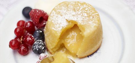 These wickedly gooey puds can be made in advance and kept in the fridge until you’re ready to cook them. White Chocolate Fondant Recipe, White Chocolat, Egg White Recipes, Fondant Recipe, Shake N Bake, Jamie Oliver Recipes, Romantic Meals, Chocolate Fondant, Special Recipes