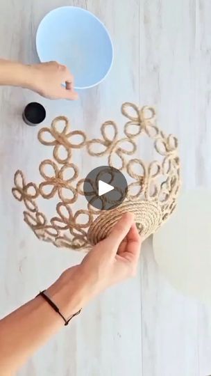 11K views · 266 reactions | 🤩🍀☀️🙌 #ideas #macramelovers #macrame_community #handmadewithlove #handcrafted #designinspiration #macramestyle #macramefeathers #macramedecor #bohodecor #handmade #bohemianstyle #plantaddict #Bohemian #bohemiandecor #homedesign #homedecortips #homedecoration #trending #macramepasoapaso #macrametutorial #comohacermacrame #bolsitasdemacrame #ojademacrame #macramé🌻🌻🌻🌻🌼 | Macrame Lovers &+ | Chela Rivas · Bounce (Reels Sound - Before And After) Backyard String Lights, Macrame Light, Macrame Feathers, Lamp Makeover, Deck Designs Backyard, Jute Crafts, Diy Lamp Shade, Rope Crafts, Handmade Lamps