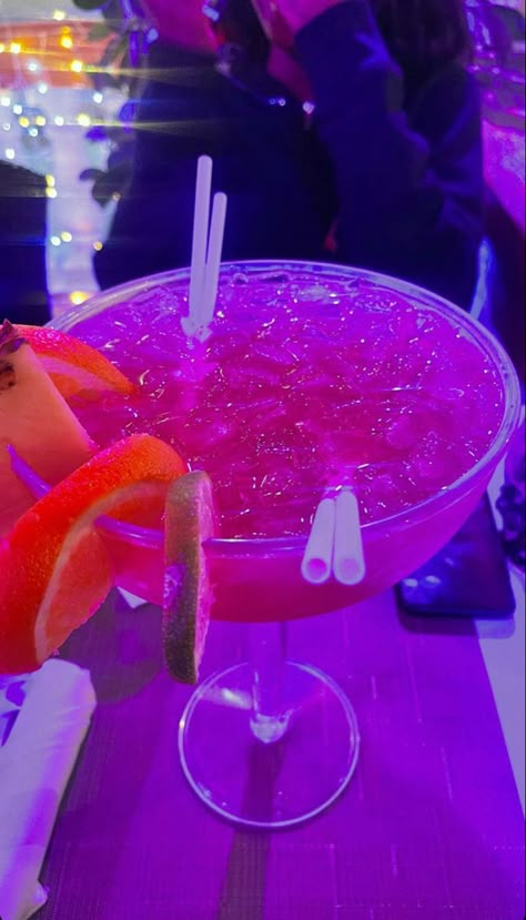 Pink Alcoholic Drink, Pink Drinks Aesthetic, Pink Liquor, Spam Post, Drinks Aesthetic, Instagram Dump, Pretty Alcoholic Drinks, Relationship Pics, Alcholic Drinks