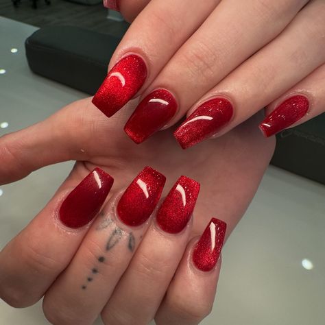 “Apple red cat eye❤️” Acrylic set Medium coffin shaped Designed with gel . . #nails #nailsofinstagram #nailart #nails💅 #nailinspo #nailsdesign #nailsart #nailpolish #nailswag #nailaddict #nailsbyphiana #stylishnails #trendynails #nailsnailsnails #nailsdesign #nailsinspo#dippowdernails #acrylicnails Red Cat Eye Nails Design, Red Cat Eye Nails, Red Cat Eye, Medium Coffin, Eye Nails, Acrylic Set, Cat Eye Nails, Apple Red, Red Cat