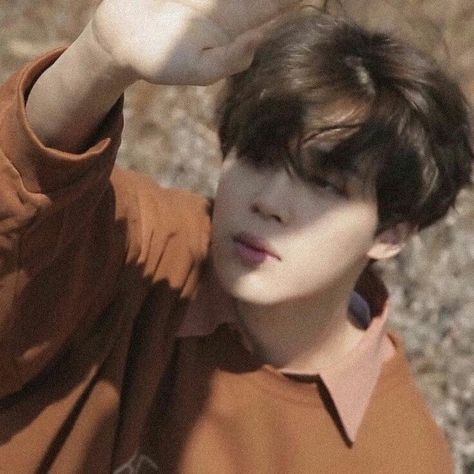 Jimin Icons, Park Jimin Bts Wallpaper, Vintage Icons, Park Jimin Cute, Jimin Wallpaper, Aesthetic Photography Grunge, Park Jimin Bts, Brown Aesthetic, Jimin Jungkook