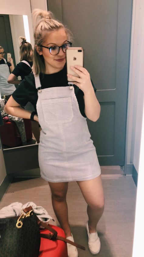 Overall Dresses Outfit, Overall Dress Outfit Summer, Skirt Overalls Outfit, Overalls Dress Outfit, White Overall Dress, Overall Dress Outfit, Cute Overall Outfits, Nashville Outfit, Closet Clothes