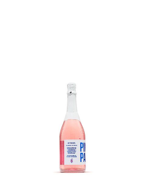 BEVERAGES — TOM MEDVEDICH Wine Animation, Bottle Animation, Teaser Ideas, Launch Teaser, Drinking Gif, Falling Gif, Drinks Photography, Pink Bottle, Still Life Photos