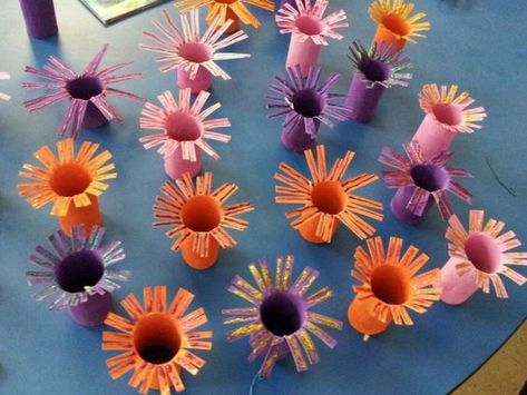 Reef Kids: Anemone Gardens – Reefs.com Cardboard Coral Reef Diy, How To Make Sea Anemone, Diy Sea Anemone, Diy Anemone, Submerged Vbs Decorations, Diy Coral Reef, Deep Sea Discovery Vbs, Ocean Commotion Vbs, Coral Reef Craft