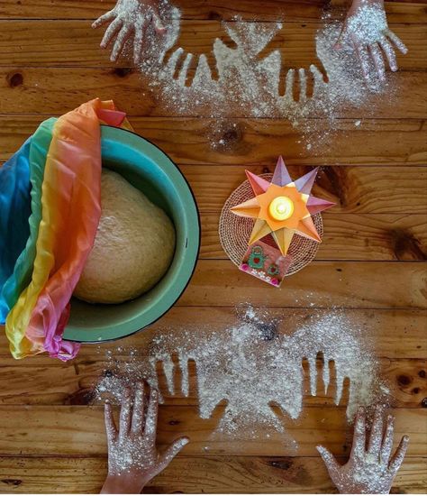 Waldorf Early Childhood, Cooking Photoshoot, Waldorf Method, Waldorf Summer, Waldorf Rhythm, Waldorf Activities, Days Of The Week Activities, Waldorf Home, Waldorf Aesthetic