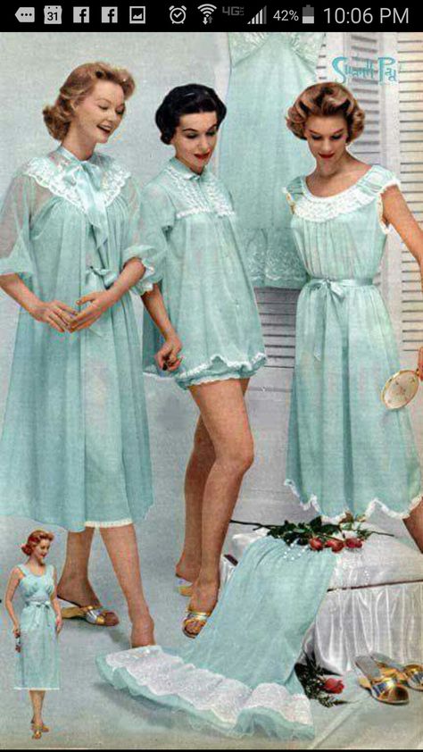 1950s Nightwear, 1950s Fashion Women, Lingerie Vintage, Model Magazine, Three Women, Vintage Nightgown, Vintage Versace, Fashion 1950s, Retro Mode