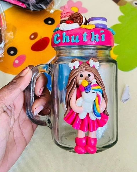 Glass madon jar 🩷 Can be customise with any theme or color. Comes with stainless steel reusable straw Air dry clay work #claywork #clayglass #polyclay #giftsforher #giftsforher #giftsforkids #kidsbottle #birthdayfavors #birthdaygift #customisedplate #customisedjars #foryoupage #claywork Kids Bottle, Clay Work, Birthday Gif, Reusable Straw, Dry Clay, Birthday Favors, Air Dry Clay, Air Dry, Gifts For Kids