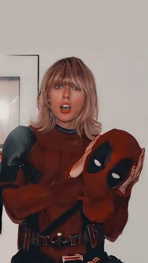 Blake And Ryan, Deadpool Costume, Lady Deadpool, Taylor Songs, Costume For Halloween, 4th Anniversary, Halloween 2016, Deadpool Wolverine, Taylor Swift Videos