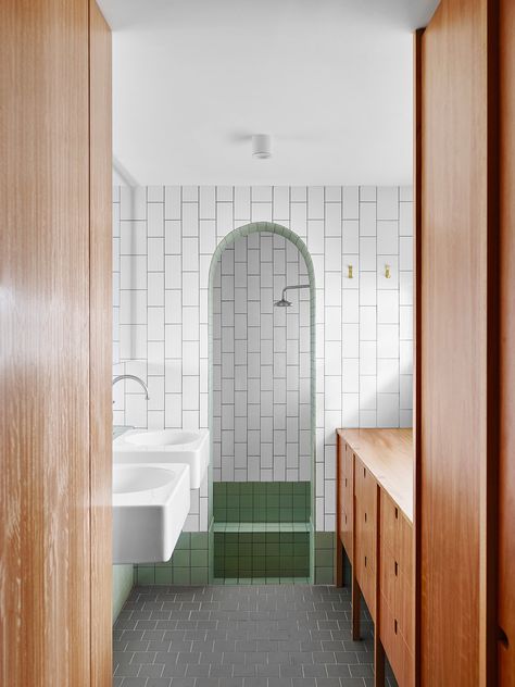 Design Trends: 9 Ways Arches are Taking Over Interior Design - Paper and Stitch Metro White, Bad Inspiration, Rustic Bathroom, Bathroom Style, Wet Rooms, Shower Design, White Bathroom, Modern Bathroom Design, Bathroom Renovations