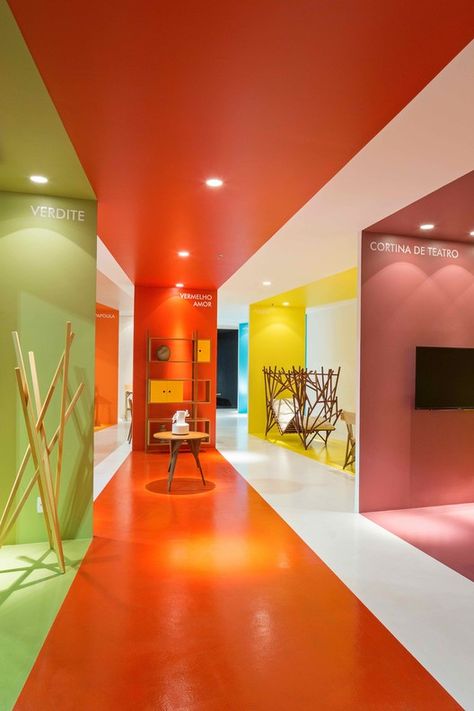 Colorful Modern Office, Colorful Office Design, Colourful Architecture, Orange Floor, Inmobiliaria Ideas, Corridor Design, Colour Architecture, Office Interior Design Modern, Warehouse Design