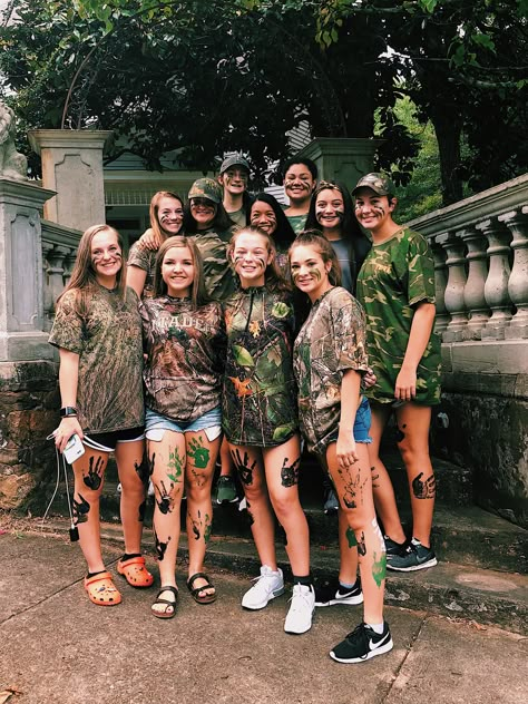 Camo Outfits For Football Games, Camo Outfit For Football Game, Camouflage Football Game Theme, Camo Day Outfits Spirit Week, Camo Fnl Outfit, Camo Game Day Outfit, Camo School Spirit Day, Summer Camo Outfits, Camo Football Theme Outfit