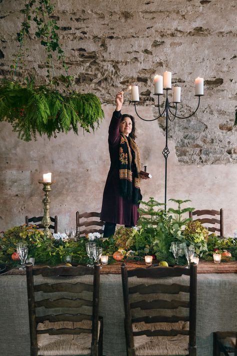 Inspiring Christmas decoration ideas | House & Garden Neidpath Castle, Scottish Royalty, Hanging Arrangements, Viking Food, Christmas Place Settings, Scottish Borders, Working Cocker, William Wordsworth, Festive Dinner