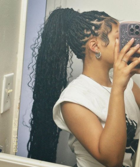 Cornrow Updo Hairstyles, Bohemian Locs, 2023 Love, Quick Natural Hair Styles, Faux Locs Hairstyles, Cute Braided Hairstyles, Braids Hairstyles Pictures, Cute Box Braids Hairstyles, Braided Hairstyles For Teens