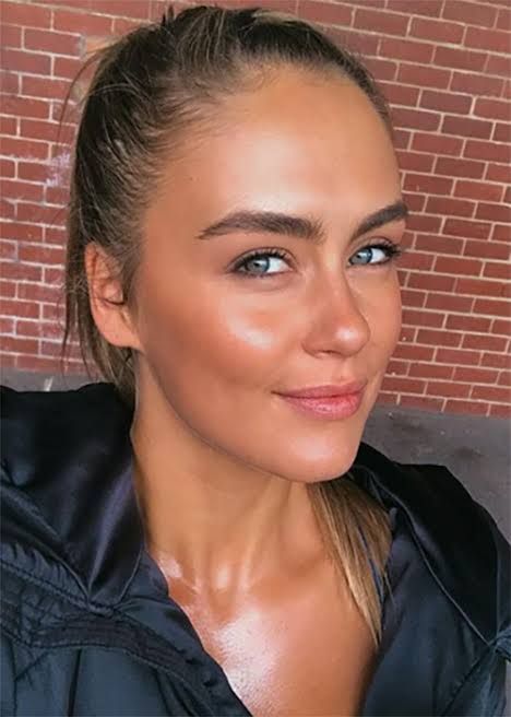 Steph Claire Smith, Skin Center, Oily Face, Facial Treatments, Celebrity Skin, Skincare Video, Skin Care Kit, Skin Care Brands, Long Hair Women