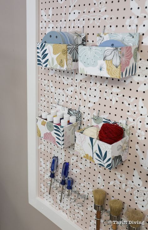 Pegboard Alternative, Framed Pegboard Diy, Pegboard Easel, Painting Pegboard, Pegboard Art Supplies, Craft Room Pegboard Ideas, Pegboard Hacks, Pegboard Organization Ideas, Pegboard Art