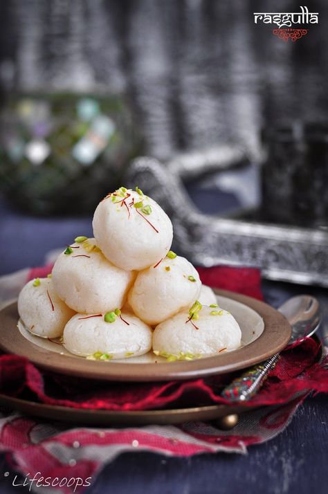 Rasgulla Cheese Dumplings, Sweets Photography, Indian Food Photography, Sugar Syrup, Sweet Meat, Indian Dessert Recipes, India Food, Indian Sweet, Homemade Cheese