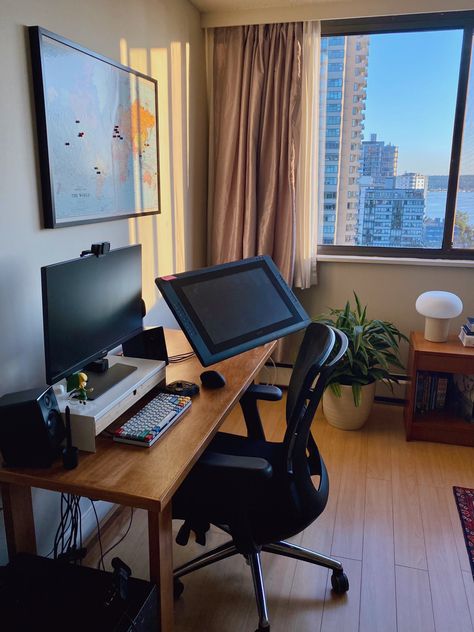 Cintiq Workspace, Studio Seni, Artist Desk, Bedroom Workspace, Art Studio Room, Home Studio Setup, Interior Design Advice, Art Studio At Home, Gaming Room Setup