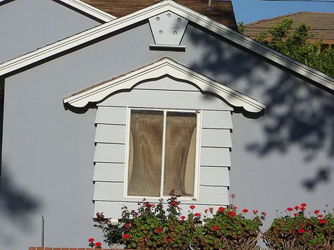 Dovecotes in storybook ranch houses - Retro Renovation 60s Ranch House Exterior, Storybook Ranch, California Ranch Style Homes, Brown Brick Houses, Ranch Plans, Small Modern House Exterior, Exterior House Doors, Ranch Houses, Diy Exterior