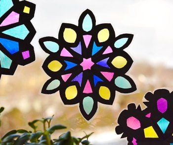 Stained Glass Suncatcher Craft | Black Glue DIY Suncatchers Snowflake Suncatcher, Coffee Filters Snowflakes, Glass Cookies, Beaded Candle Holders, Suncatcher Diy, Stained Glass Cookies, Fun Summer Crafts, Diy Suncatchers, Beaded Candle