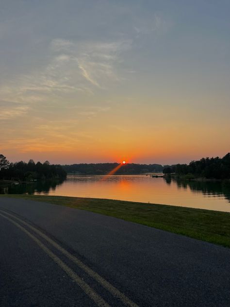 Tennessee Sunset, Tennessee Aesthetic, Celestial Energy, Douglas Lake, Sunset Pretty, Pretty Skies, Sky Sunset, Lake Sunset, Sunset Aesthetic