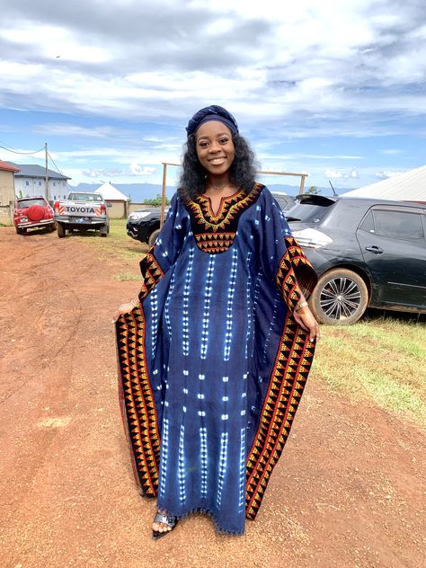 Bamenda Traditional Dress For Women, Bamenda Traditional Dress, Bamenda Traditional Wear, African Style Dresses, Mommy Daughter Outfits, Party Wear Gowns, Traditional African Clothing, Daughter Outfits, Ankara Dresses