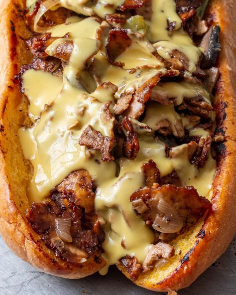 Vegan Philly Cheesesteak - School Night Vegan Philly Cheese Steak Vegan, Homemade Vegan Cheese, Vegan Philly Cheesesteak, Philly Cheesesteak Recipe, Cheesesteak Sandwich, Philly Cheese Steak Sliders, Tofu Steak, Philly Cheese Steak Recipe, Cheesesteak Recipe