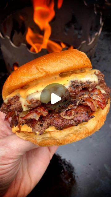 𝗕𝗕𝗤𝕓𝕣𝕠 (Andre 🇩🇪) on Instagram: "Oklahoma Onion SMASHED BURGER🔥 ➡️ IN😍 or OUT🤮 ⁉️ ¦ 𝕎ᵉʳᵇᵘⁿᶢ ________________________________________ 🤔 Habt ihr diese Variante von Smashed Burgern schonmal probiert? ⠀⠀⠀⠀⠀⠀⠀⠀⠀⠀⠀⠀⠀⠀⠀⠀⠀⠀⠀⠀⠀⠀⠀⠀⠀⠀⠀⠀⠀ Die Zwiebeln direkt ins Patty zu smashen macht sie besonders saftig und aromatisch! 🤤🙌🏼 ⠀⠀⠀⠀⠀⠀⠀⠀⠀⠀⠀⠀⠀⠀⠀⠀⠀⠀⠀⠀⠀⠀⠀⠀⠀⠀⠀⠀⠀ ➡️ Für mich echt eine geniale Art Smashed Burgern zu machen ‼️🔥 ⠀⠀⠀⠀⠀⠀⠀⠀⠀⠀⠀⠀⠀⠀⠀⠀⠀⠀⠀⠀⠀⠀⠀⠀⠀⠀⠀⠀⠀ ________________________________________ ⠀⠀⠀⠀⠀⠀⠀⠀⠀⠀⠀⠀⠀⠀⠀⠀⠀⠀⠀⠀⠀⠀⠀⠀⠀⠀⠀⠀⠀ 🔥 by @grillrost_com ⠀⠀⠀⠀⠀⠀⠀⠀⠀⠀⠀⠀⠀⠀⠀⠀⠀⠀⠀⠀⠀⠀⠀⠀⠀⠀⠀⠀⠀ #burger #smashedburger #cheeseburger #oklahomaonionburger #feuerplatte" Onion Burger Recipe, Smash Burger Recipe, Grilled Ribeye Steak, Amazing Burger, Sweet Bbq Sauce, Grilled Ribeye, Smash Burgers, Onion Burger, Grilled Halloumi