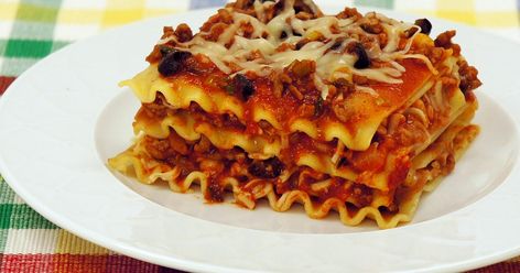 Ronzoni | Simple Mexican Lasagna Recipe | Ronzoni® Pasta Prince Lasagna Recipe, Lasagna Ravioli, Mexican Lasagna Recipes, Seafood Lasagna, Best Lasagna Recipe, Mexican Lasagna, Baked Lasagna, Easy Pasta Dishes, Classic Italian Dishes