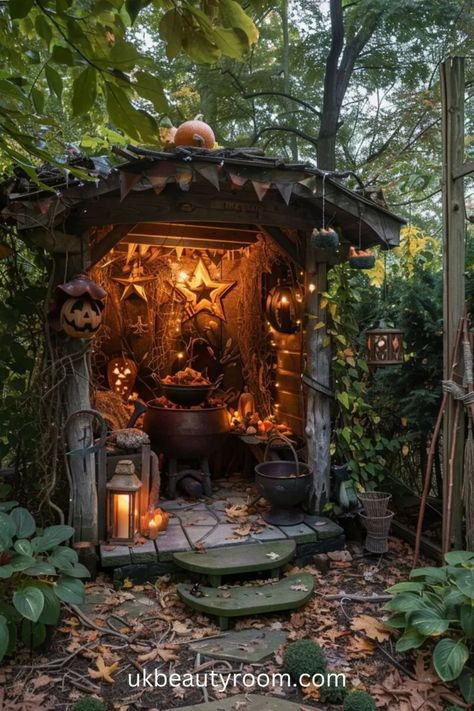 Witchy Practices, Witchy Backyard, Garden Shrine, Witchy Party, Wooded Backyard, Raven Flying, Witch Ideas, Mystical Aesthetic, Witches Garden