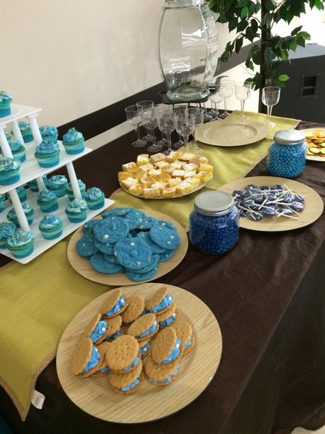 Blue Cake Percy Jackson, Percy Jackson Desserts, Blue Percy Jackson Food, Blue Food Pjo, Percy Jackson Blue Cookies, Percy Jackson Inspired Food, Percy Jackson Wedding Theme, Percy Jackson Cupcakes, Blue Food Percy Jackson